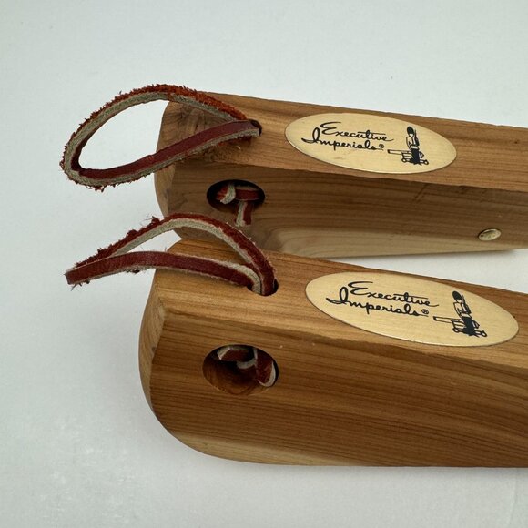 Vtg Cedar Wood Medium Size Shoe Tree Shape Moisture Absorber Executive Imperials - Picture 11 of 11
